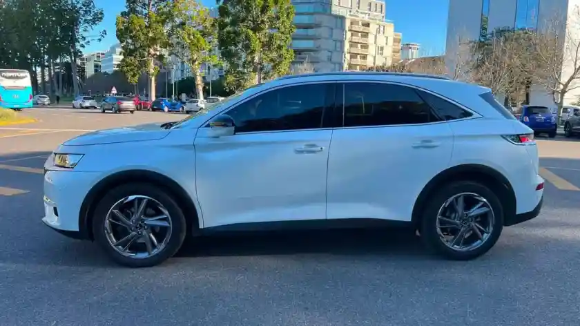 D.s. Ds7 Crossback 2.0 Hdi 180 At Bastille+ 2022 - foto 2