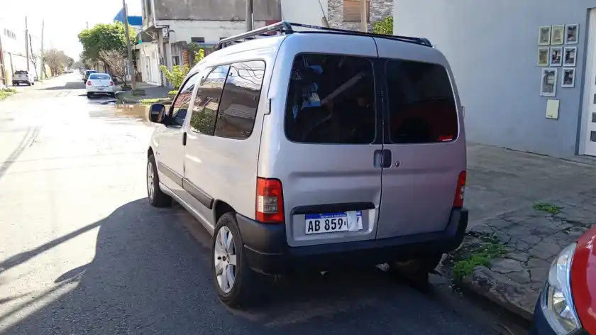 Citroën Berlingo Furgon 1.6 Hdi 92 Bussines 2017 - foto 2