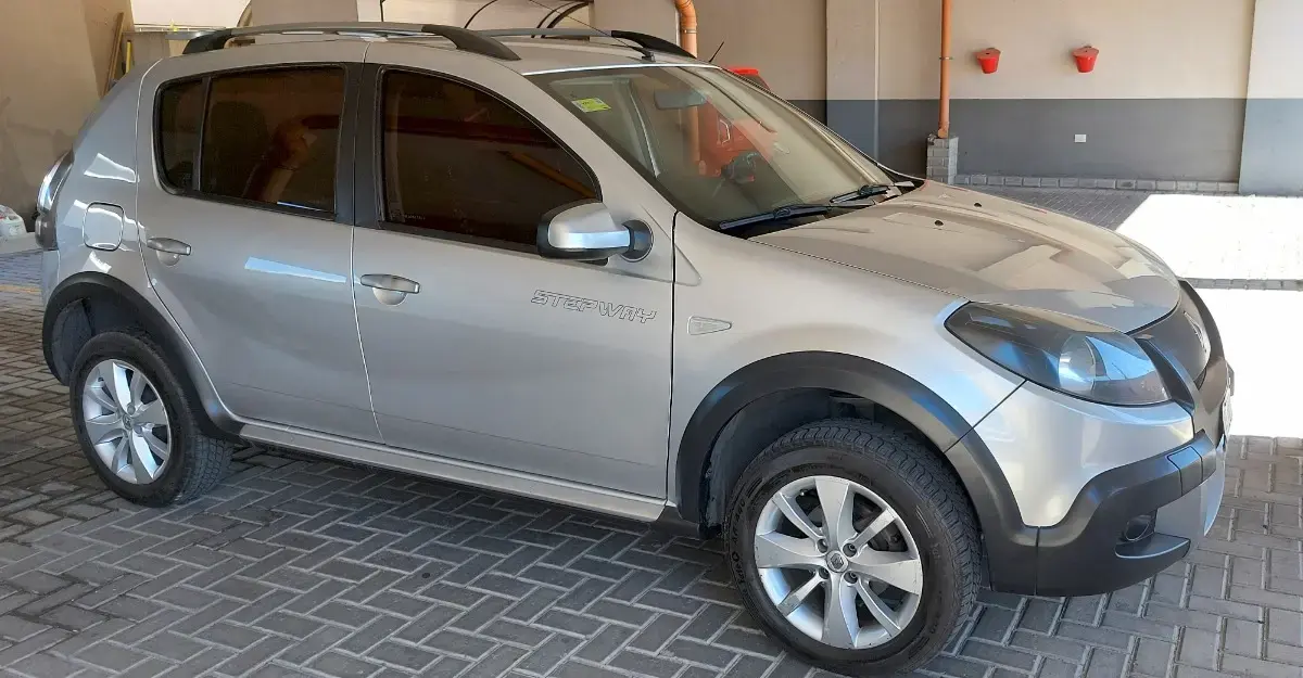 Renault Sandero Stepway 1.6 Privilege Nav 105Cv 2013 - foto 5