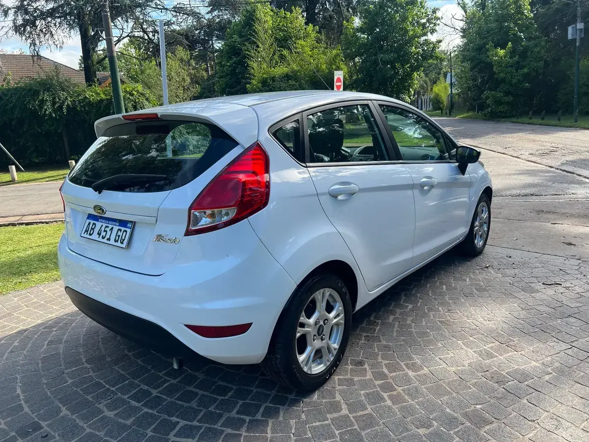 Ford Fiesta Kinetic 1.6 Se 2017 - foto 2