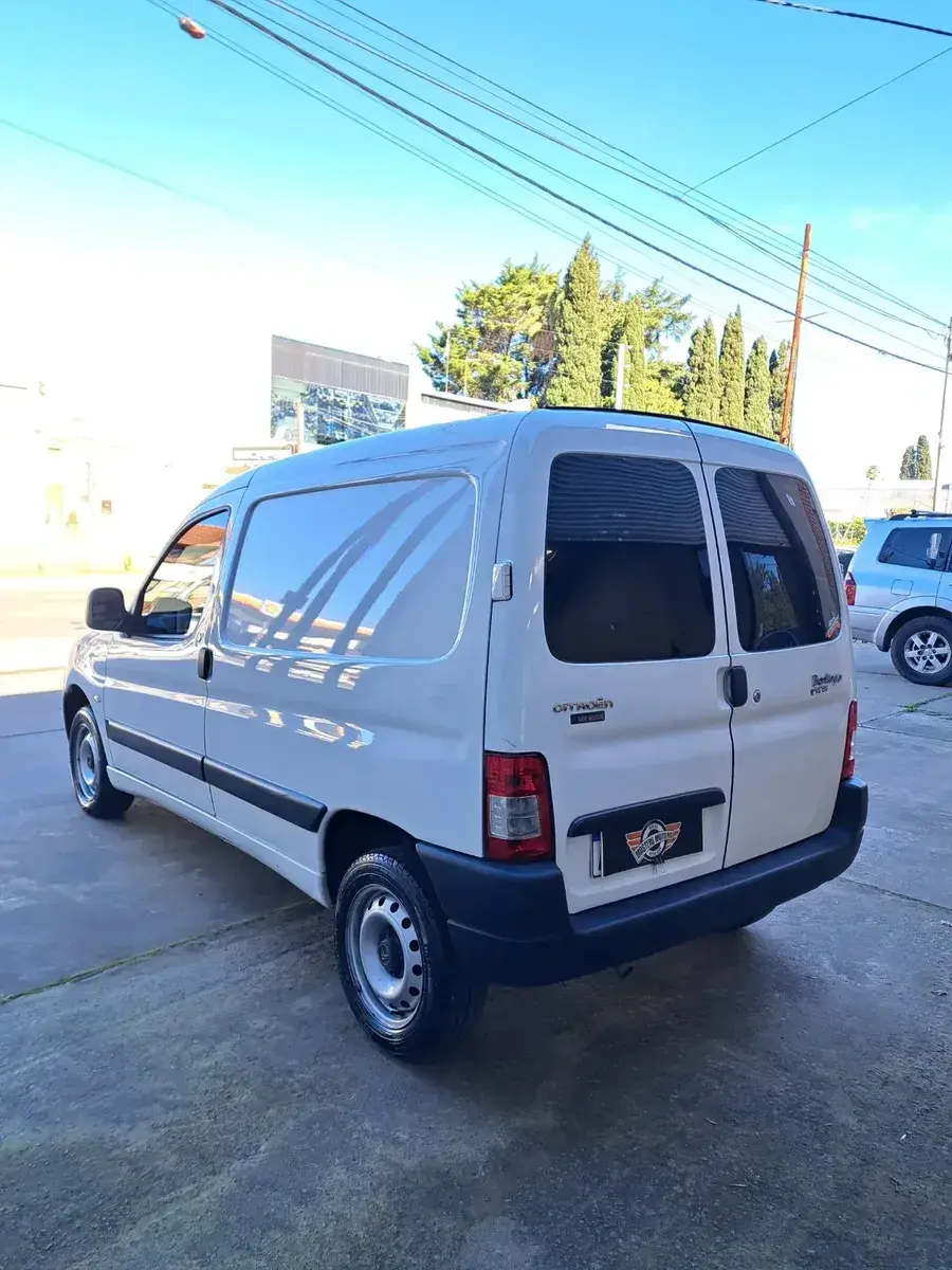 Citroën Berlingo Furgon 1.6 Hdi 92 Bussines 2020 - foto 4
