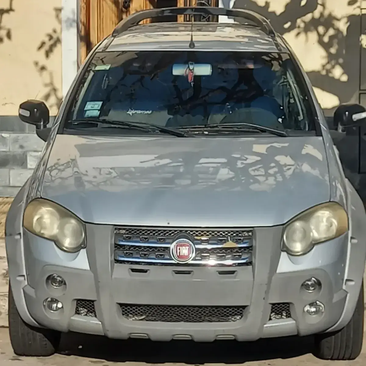 Fiat Palio Adventure 1.8Mpi V8 2010 - foto 4