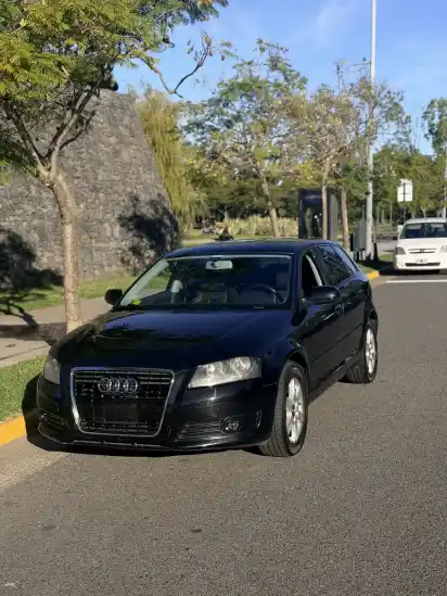 Audi A3 Sportback 2010 - foto 1