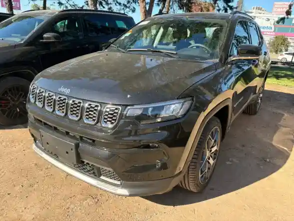 Jeep Compass 1.3 T270 Limited 4X2 At6 2026 - foto 4