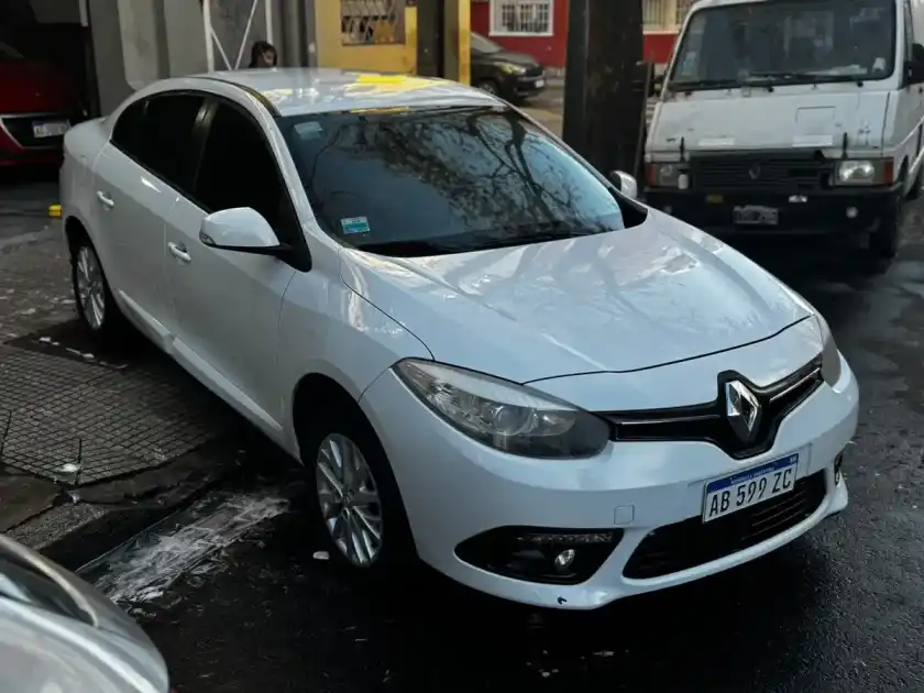 Renault Fluence 2.0 Ph2 Privilege 143Cv 2017 - foto 2