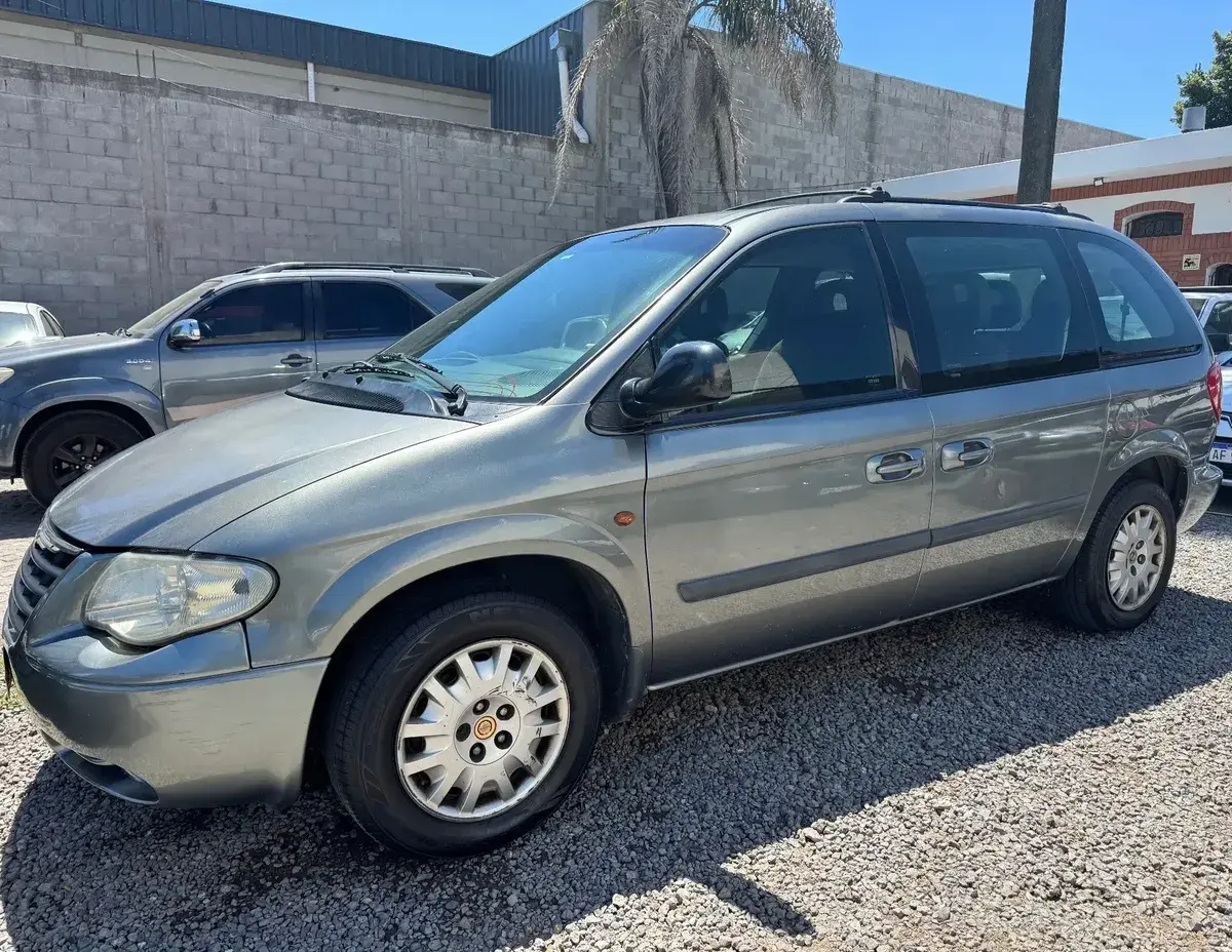 Chrysler Caravan 2007 - foto 1