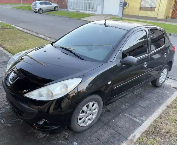 Peugeot 207 2010 - foto 1
