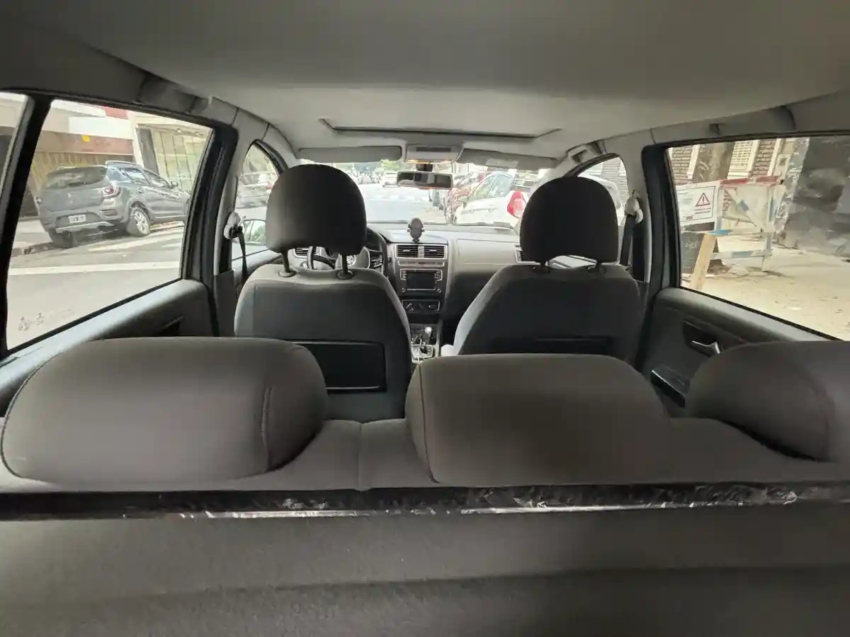 Volkswagen Suran 1.6 Imotion Highline 2015 - foto 5