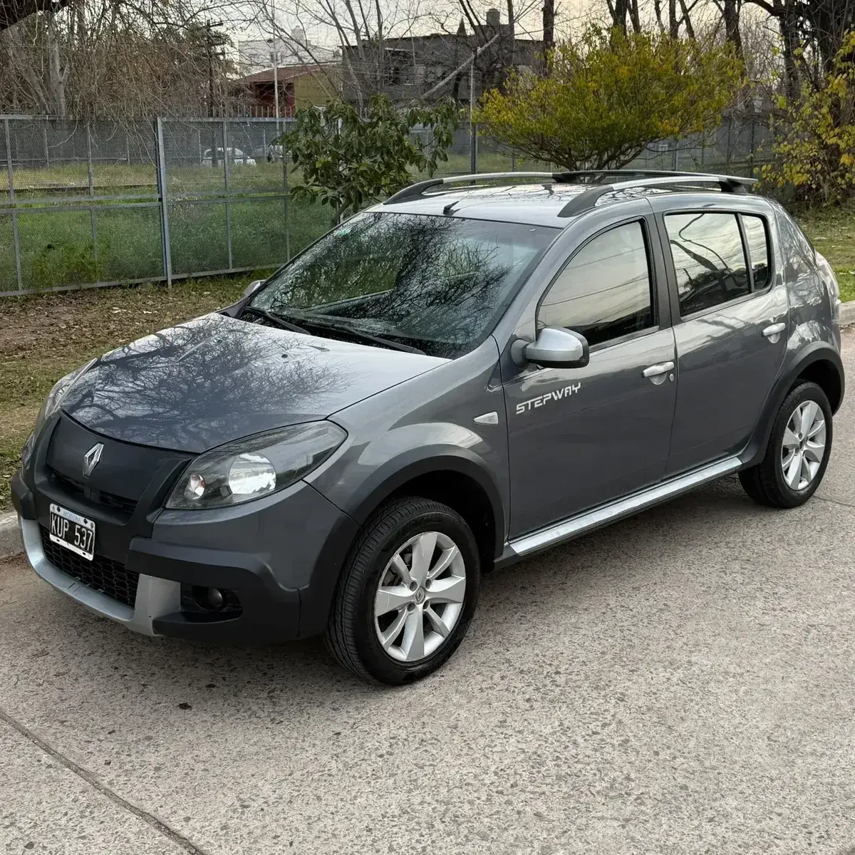Renault Sandero Stepway 1.6 Confort 105Cv 2012 - foto 1