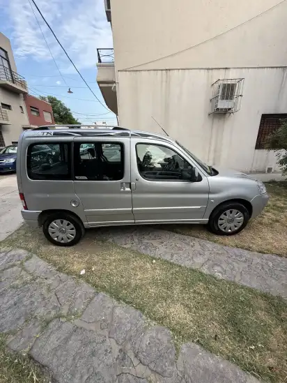 Citroën Berlingo Multispace 1.6 Xtr Hdi 92Cv 2017 - foto 4