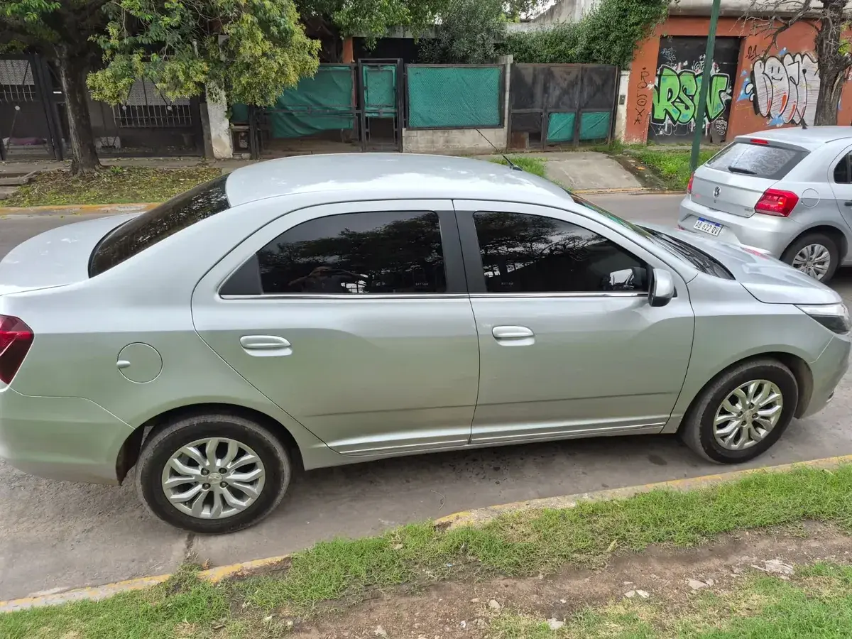 Chevrolet Cobalt 1.8 Sedan Ltz At 2017 - foto 3