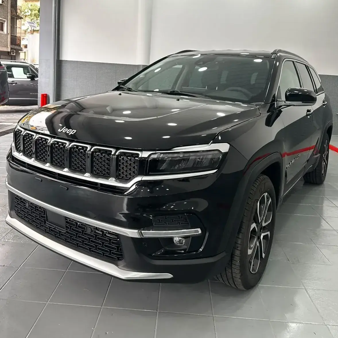 Jeep Commander 1.3 T270 Limited 4X2 At6 2026 - foto 1