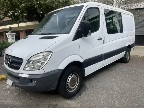 Mercedes-Benz Sprinter 2.1 415 Furgon 3665 Tn Mixto 4+1 2015 - foto 1