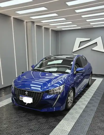 Peugeot 208 1.6 Allure 2021 - foto 2