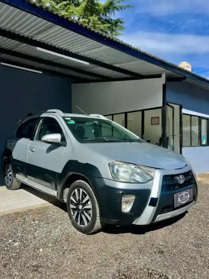 Toyota Etios Cross 1.5 Xls Mt 2015 - foto 3
