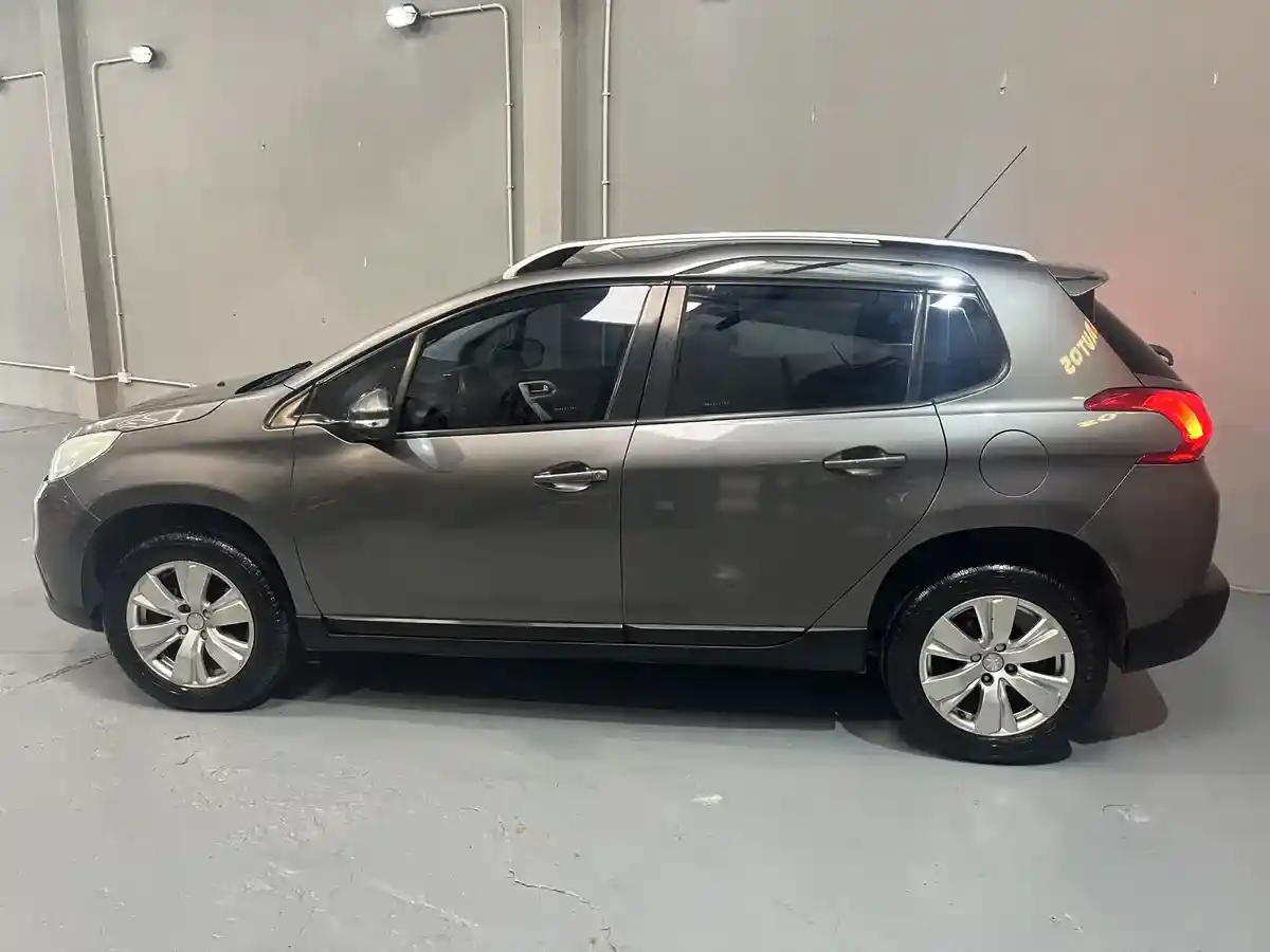 Peugeot 2008 1.6 Allure 2017 - foto 5