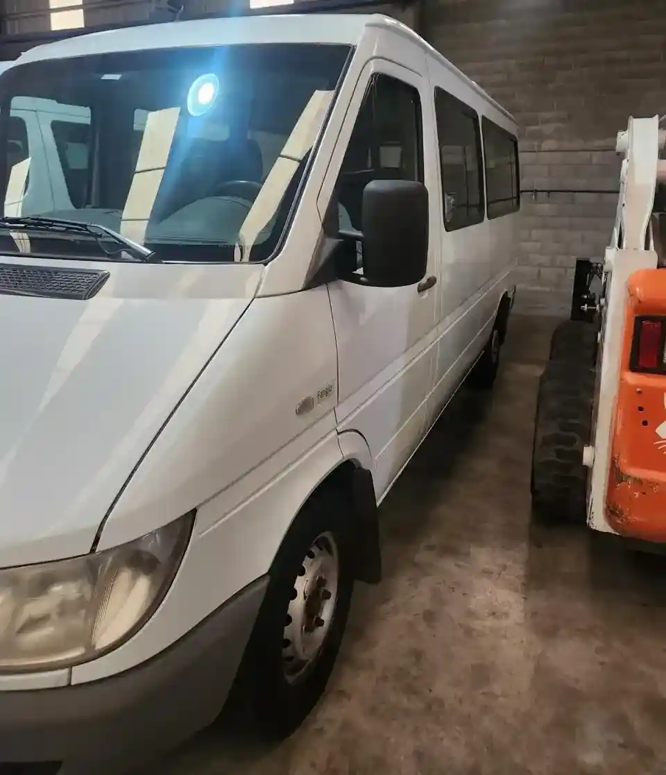 Mercedes-Benz Sprinter 2.5 313 Combi 3550 15+1 2006 - foto 1