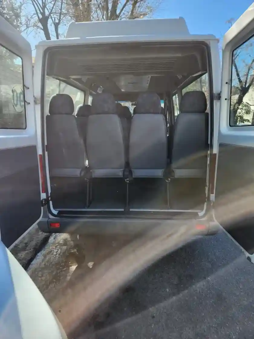 Mercedes-Benz Sprinter 2.5 313 Combi 3550 15+1 2006 - foto 5