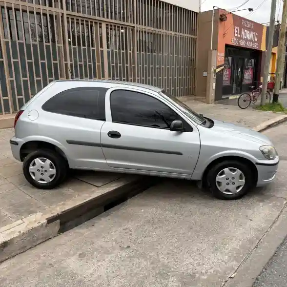 Chevrolet Celta 1.4 Ls 2011 - foto 4