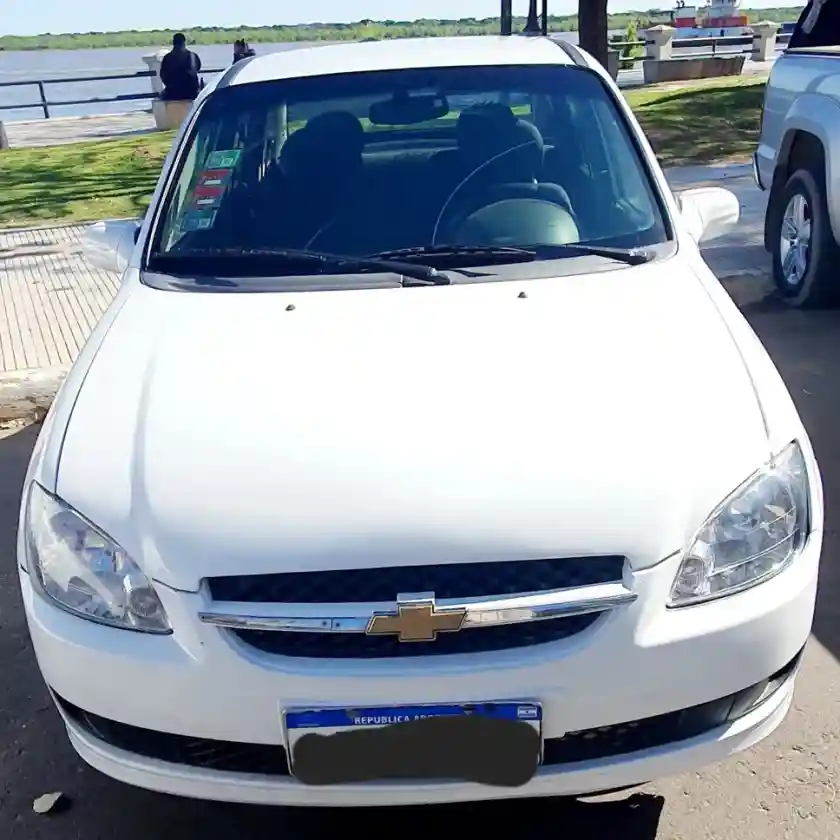 Chevrolet Classic 2016 - foto 1