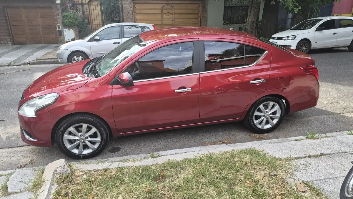 Nissan Versa 1.6 Advance 2018 - foto 2