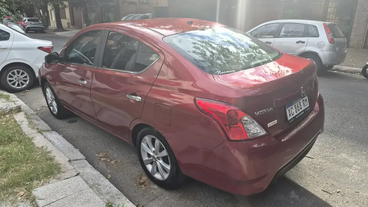 Nissan Versa 1.6 Advance 2018 - foto 3