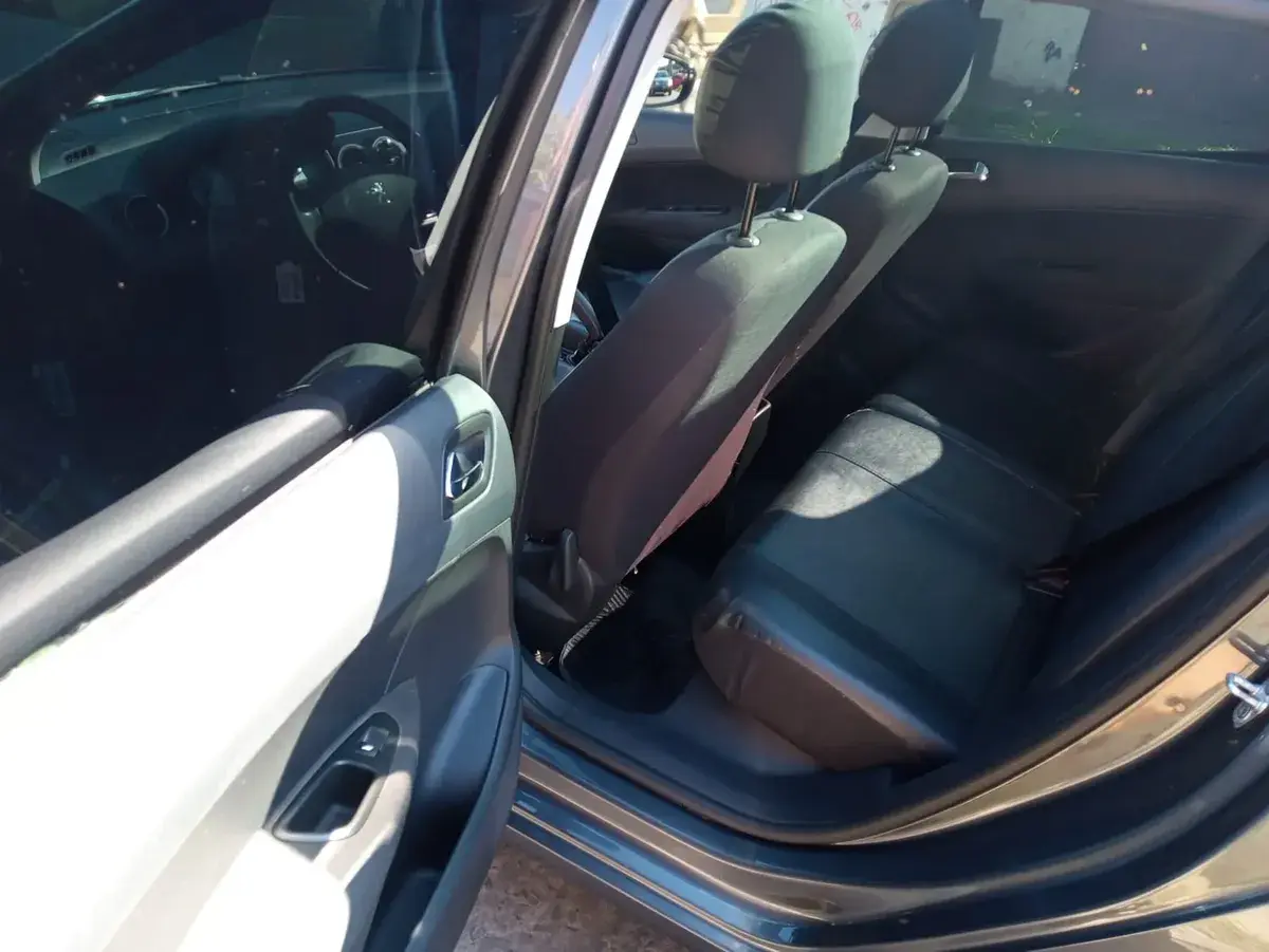Peugeot 308 1.6 Allure Nav 115Cv 2015 - foto 5