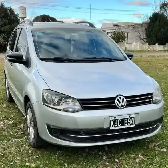Volkswagen Suran 1.6 Trendline 11B 2011 - foto 4