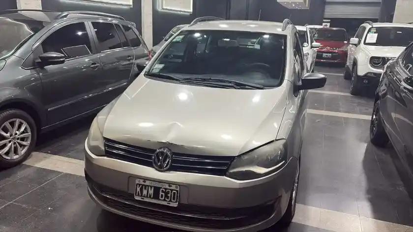 Volkswagen Suran 1.6 Comfortline 101Cv 11A 2012 - foto 2