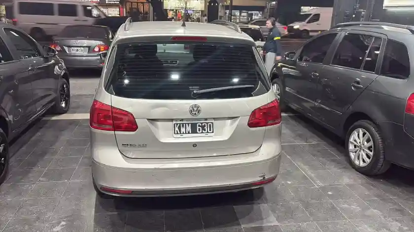 Volkswagen Suran 1.6 Comfortline 101Cv 11A 2012 - foto 3