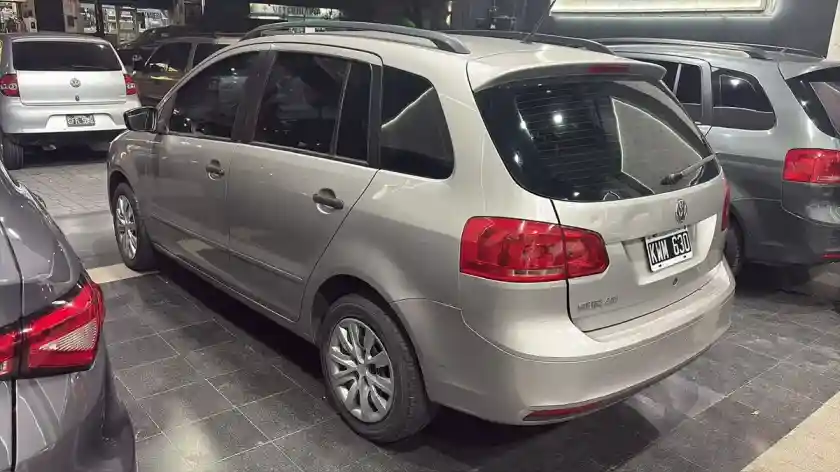 Volkswagen Suran 1.6 Comfortline 101Cv 11A 2012 - foto 4