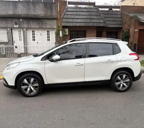 Peugeot 2008 1.6 Feline 2018 - foto 2