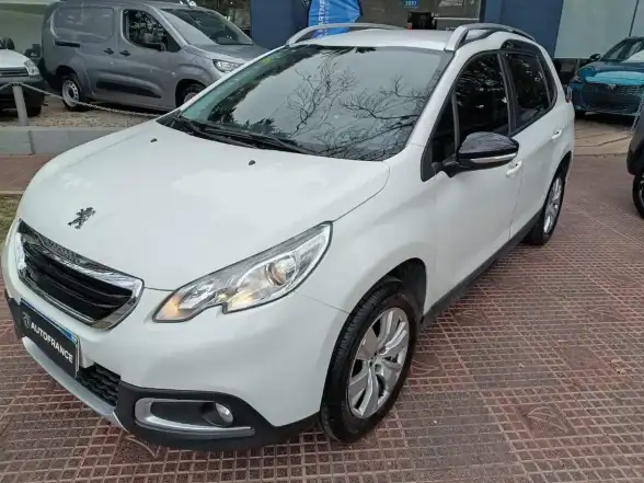 Peugeot 2008 2018 - foto 1