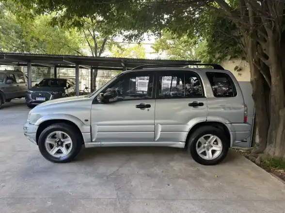 Suzuki Grand Vitara 2.0 Mt 2005 - foto 4