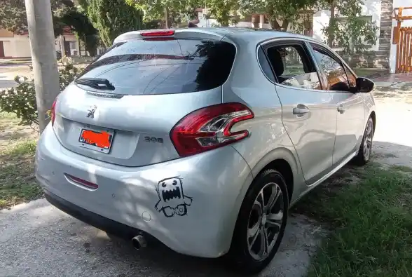 Peugeot 208 1.6 Feline Pack Cuir 2014 - foto 4