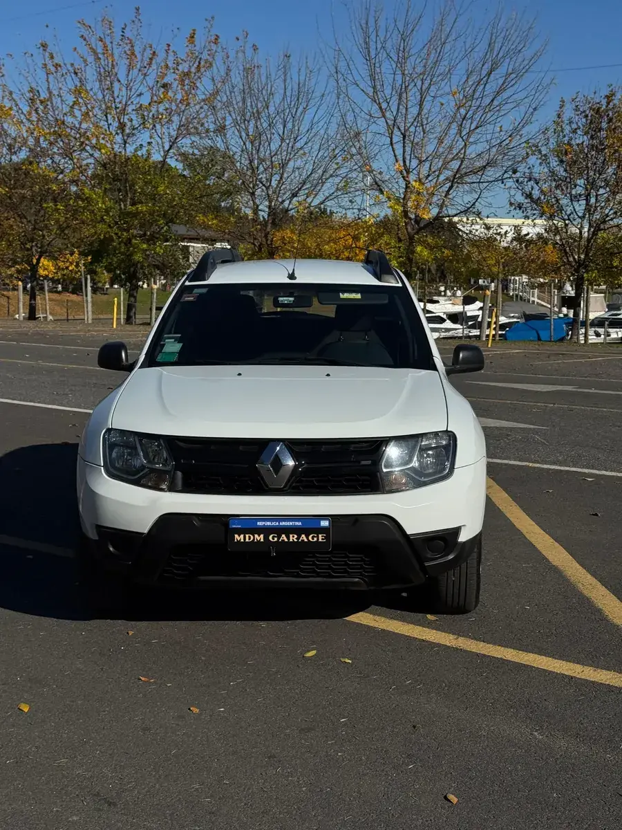 Renault Duster 1.6 Ph2 4X2 Expression 110Cv 2015 - foto 2