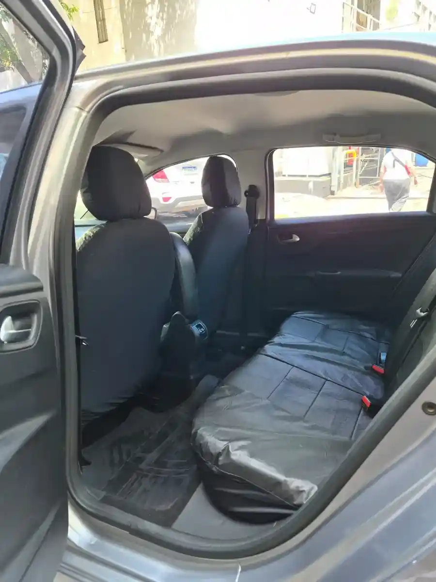 Citroën C-Elysée 1.6 Feel Hdi 92 2017 - foto 4