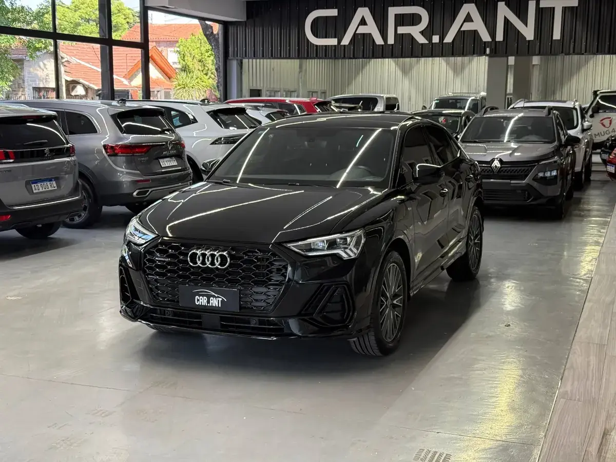 Audi Q3 2024 - foto 1