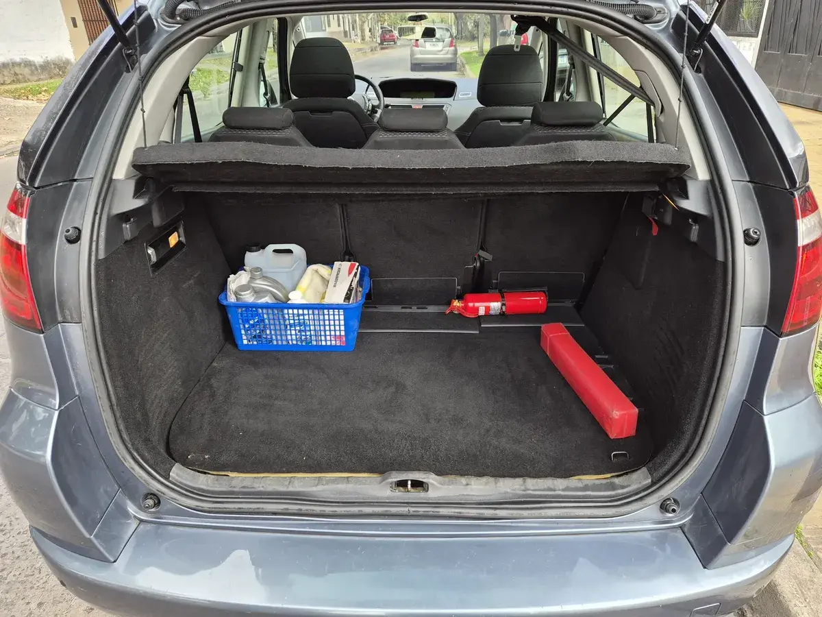 Citroën C4 Picasso 2.0 Am80 Bva 143Cv Sin Leds 2012 - foto 4