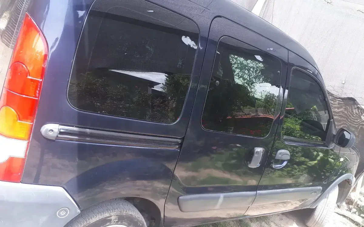 Renault Kangoo 1.6 2 Authentique Da Aa Cd 1Plc 2009 - foto 1