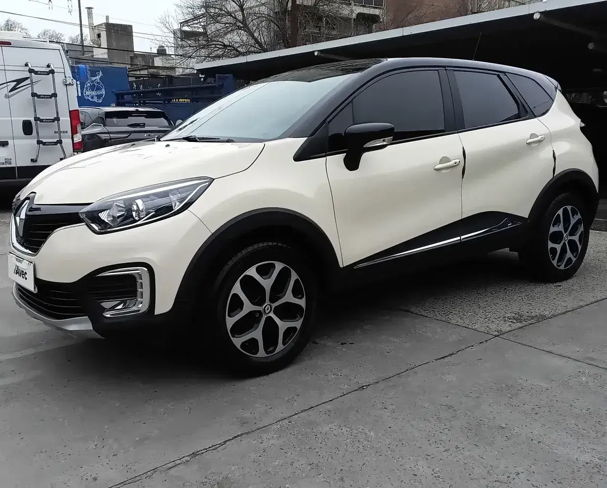 Renault Captur 2.0 Intens 2022 - foto 1