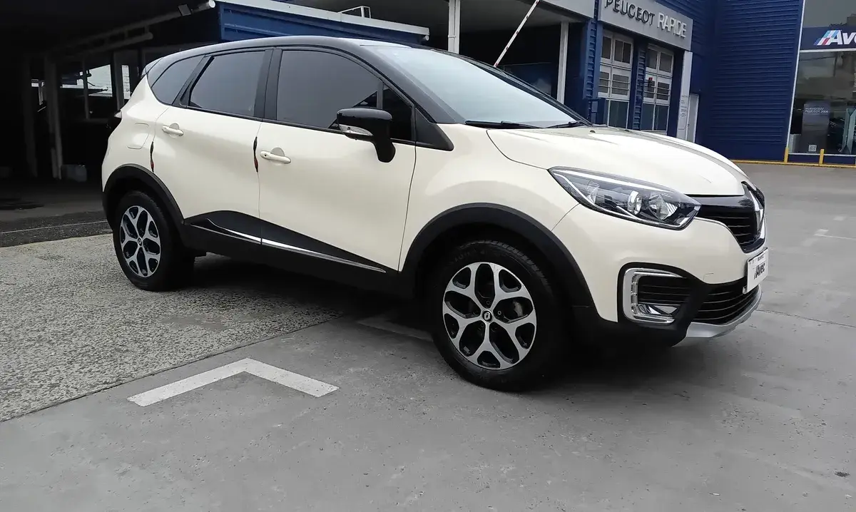 Renault Captur 2.0 Intens 2022 - foto 2