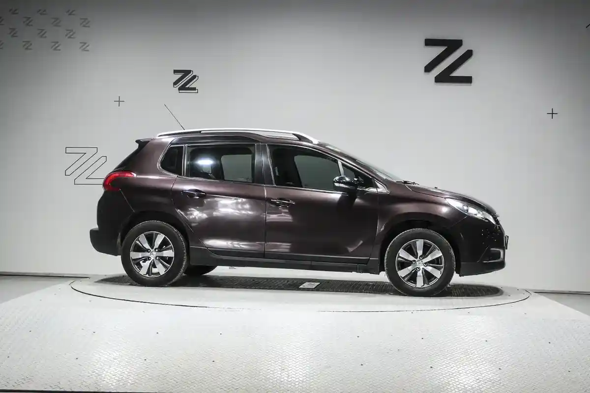 Peugeot 2008 1.6 Feline 2019 - foto 4