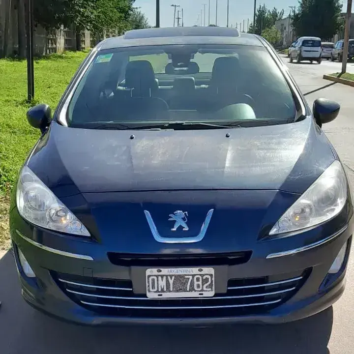 Peugeot 408 2015 - foto 1