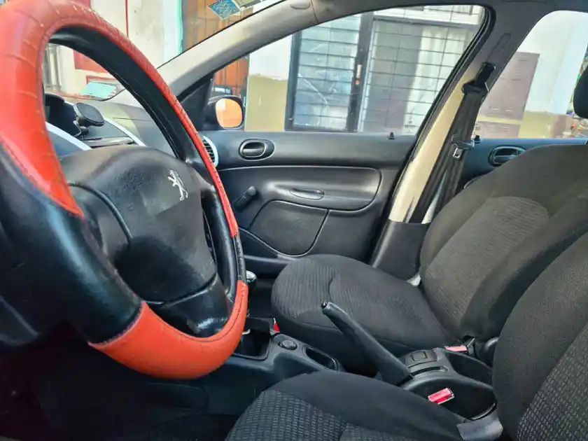 Peugeot 207 1.4 Active 75Cv 2014 - foto 5