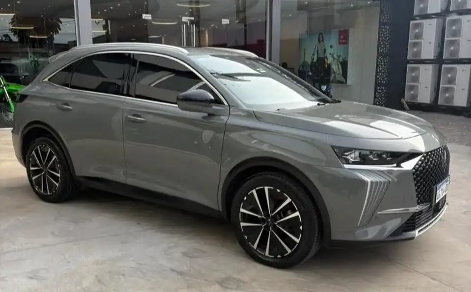 D.s. Ds7 1.6 Pallas 215 At8 2024 - foto 5