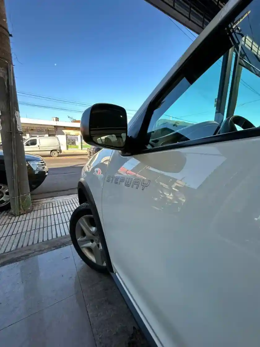 Renault Sandero Stepway 1.6 Expression 105Cv 2018 - foto 4