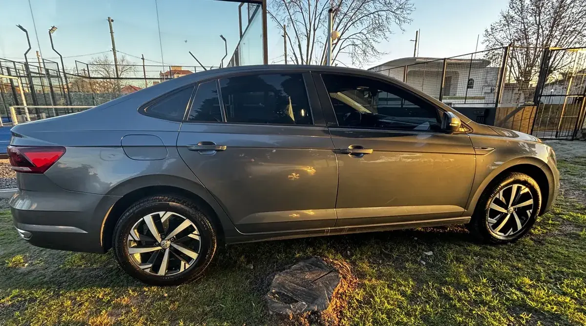 Volkswagen Virtus 1.6 Msi Highline At 2021 - foto 3