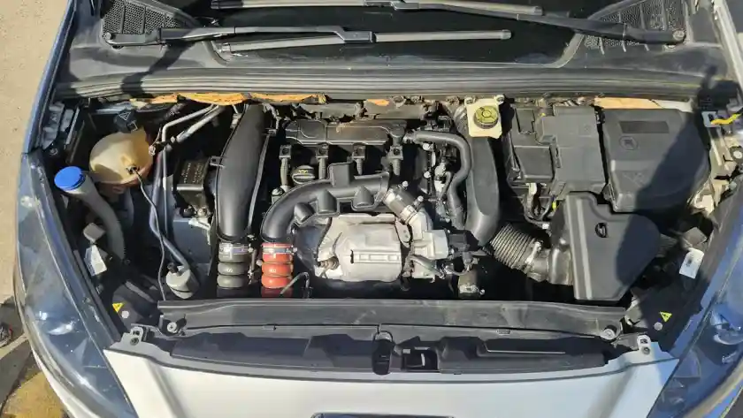 Peugeot 308 1.6 Cc Tiptronic Thp 163Cv 2014 - foto 4