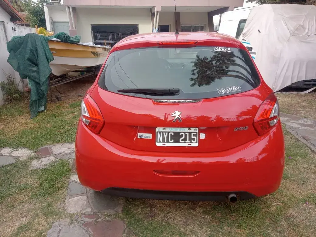 Peugeot 208 1.5 Allure 2014 - foto 4